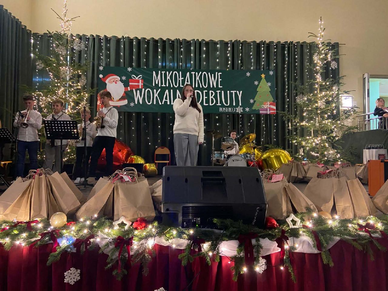 3297c5c3 eea0 43ce 9718 908eac45bcf1